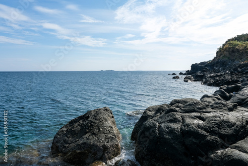 渡良三島の一つである長島から見る玄界灘