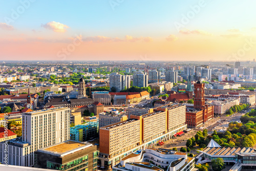 Obraz na płótnie Aerial sunset panorama of the downtown of Berlin, Germany w salonie