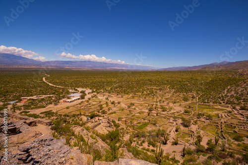 Panoramic view of the Quilmes ruins in the Calchaqu valley, northern Argentina © Guillermo