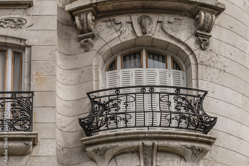 Billede på lærred Traditional old French house: balconies and windows