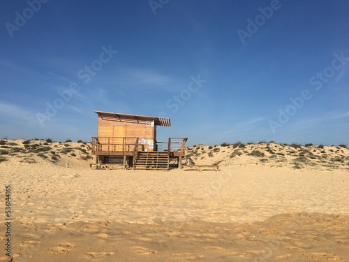 Plage, cabane