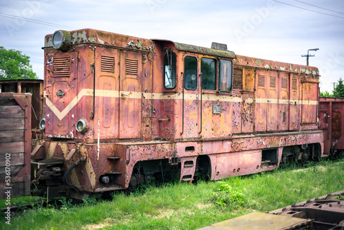 stara lokomotywa wąskotorowa