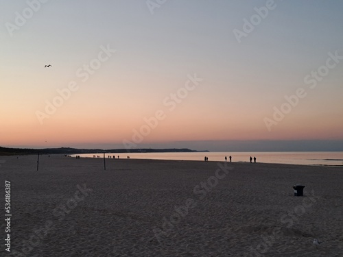 Zachód słońca na plaży