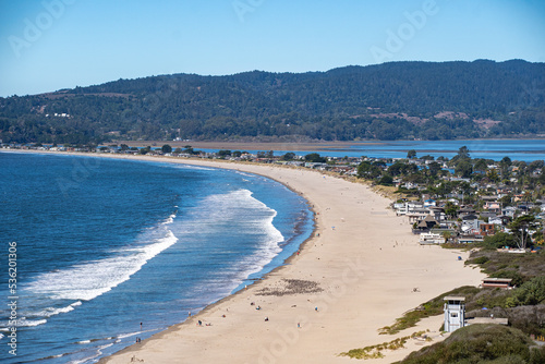 Fototapeta Naklejka Na Ścianę i Meble -  Stinson Beach, Marin County, California, USA. Stinson beach is located North of San Francisco, Near Pt Reyes National Seashore.