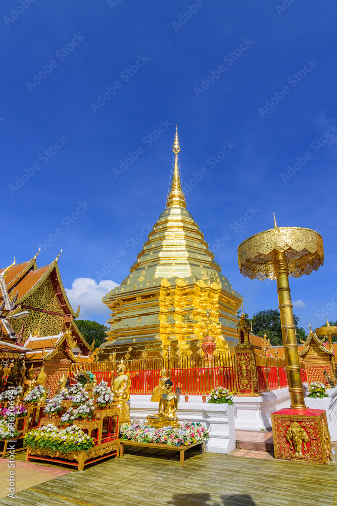 Fototapeta premium Phra That Doi Suthep Temple is buddhist temple in Chiang Mai, Thailand.