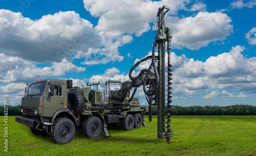 Well drilling machine. Extr...