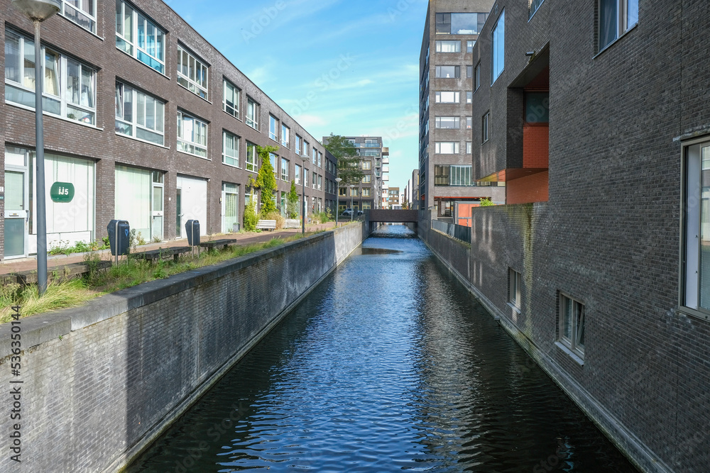 periferia di Amsterdam e le sue strutture ultra moderni