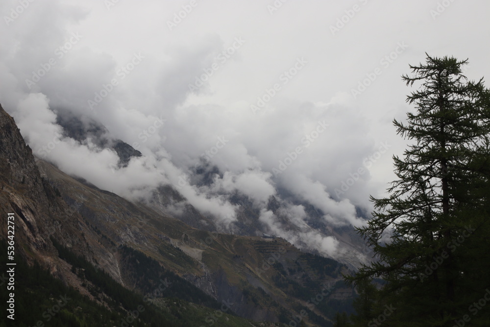 The cloud in front of Mont Blanc The cloud in front of Mont Blanc