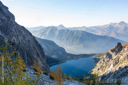 Alpine lake © Galyna Andrushko