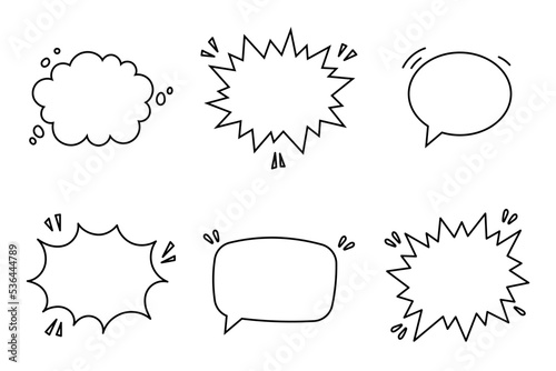 Conjunto de burbujas de comic vacías dibujadas a mano. Añadir texto. Ilustración vectorial photo