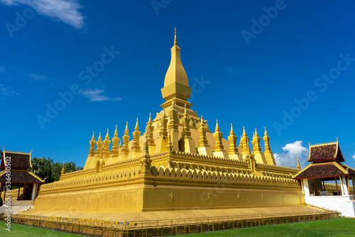 Fotografija Pha That Luang is a Buddhist temple located in Vientiane, Laos