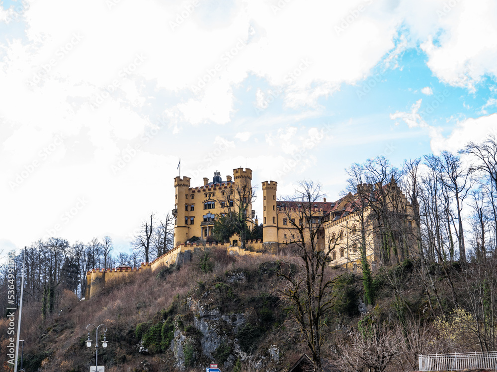 zum Fuße des Schlosses Hohenschwangau