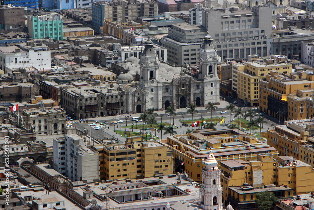 Fototapeta premium Aerial view of Lima's main square during the summer
