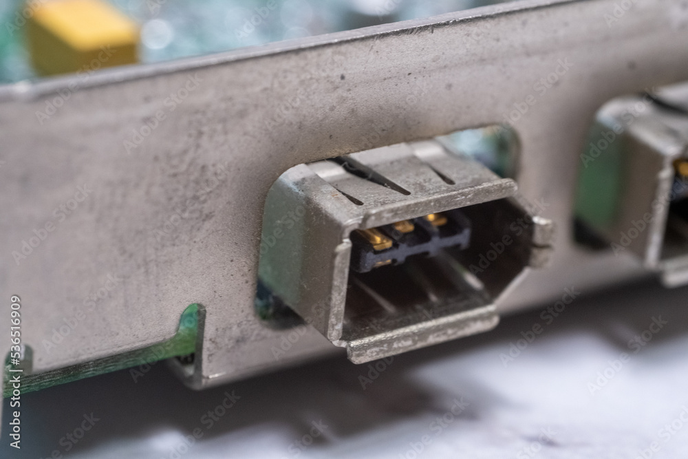 コンピューター基盤の上に置いた基盤 コンピューター基盤の上に置いた基盤