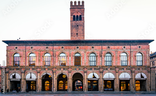Major palace in Bolonga, Emilia Romagna, middle age. Nineundred years and don't feel it! Feel you too young!