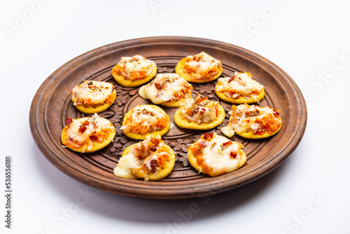Papdi pizza are mini food bites, Indian kids favourite party snack