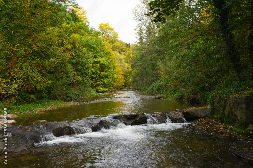 Lausen ist eine politische Gemeinde im Bezirk Liestal des Kantons Basel-Landschaft in der Schweiz und Itingen ist eine politische Gemeinde im Bezirk Sissach des Kantons Basel-Landschaft in der Schweiz Lausen ist eine politische Gemeinde im Bezirk Liestal des Kantons Basel-Landschaft in der Schweiz und Itingen ist eine politische Gemeinde im Bezirk Sissach des Kantons Basel-Landschaft in der Schweiz