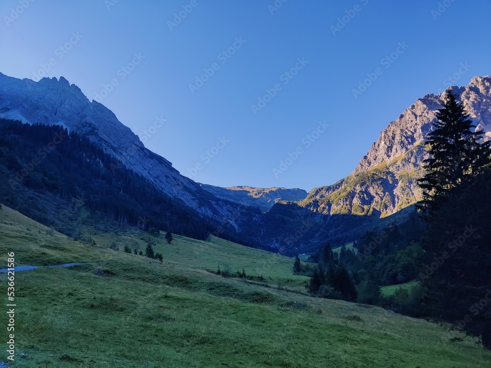 Bergkette in den Alpen