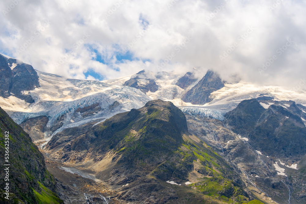 Fototapeta premium Sustenpass with sun and snow