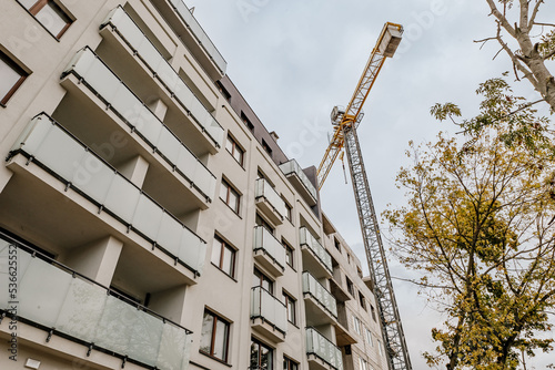 Budowa nowych bloków w mieście photo