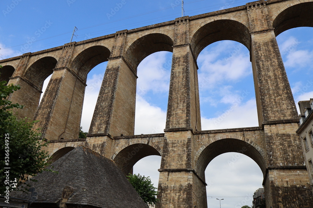 Le viaduc de Morlaix, viaduc ferroviaire sur la rivière de Morlaix, ville de Morlaix, département du finistère, Bretagne, France