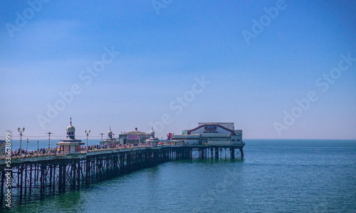 pier in the sea © Xiang