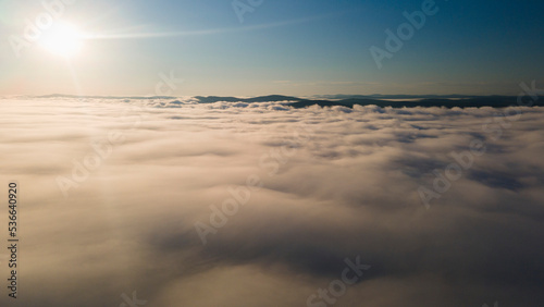 Перейти к странице |123Далее Sunrise and Horizon over the clouds cover mountains ridge