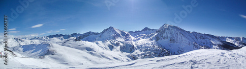 Paisaje montañoso en los Alpes - Tignes © Daniel