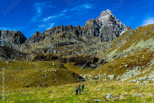 I primi colori dell’autunno ai piedi del Monviso – Rifugio e Lago Alpetto – Valle Po -Cuneo