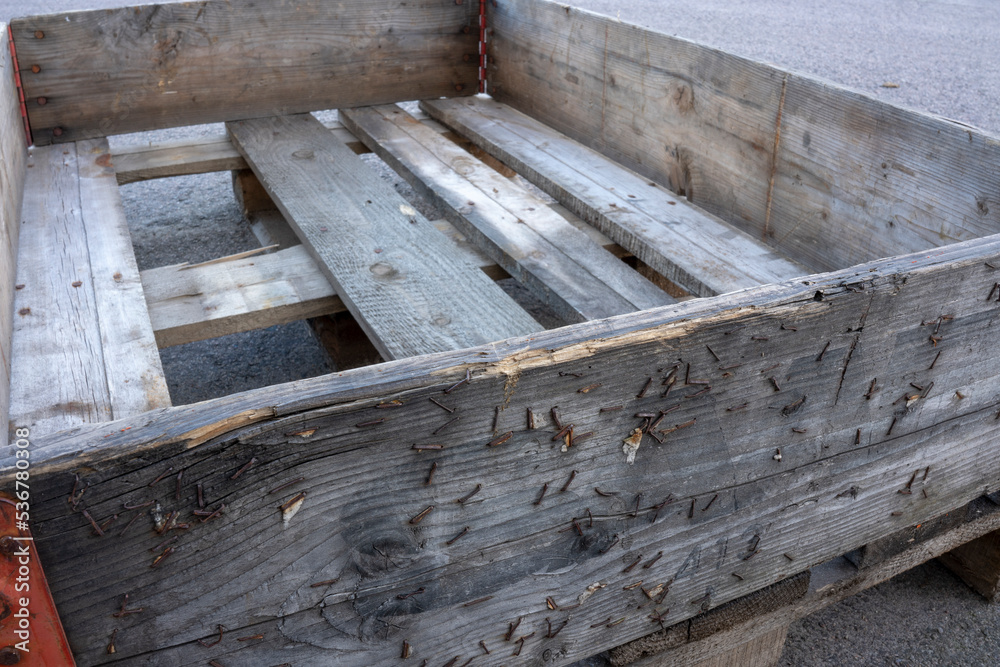Wooden pallets are almost like firewood. Wooden pallets are almost like firewood.