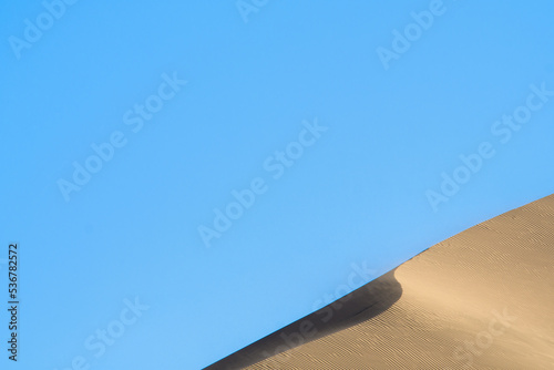 pattern shapes of desert sand dunes