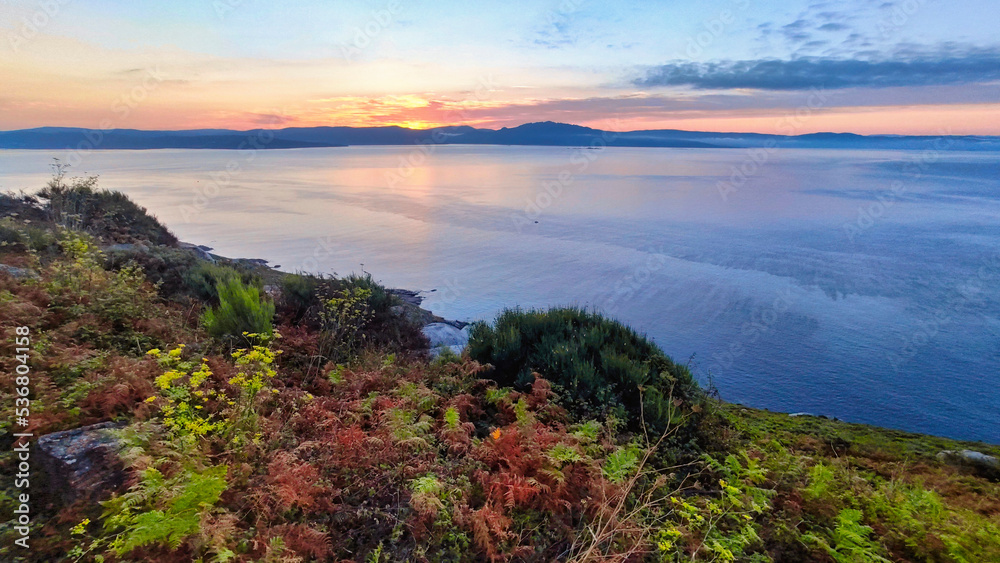 Obraz premium Dawn over the sea from Finisterre cape, Galicia, Spain