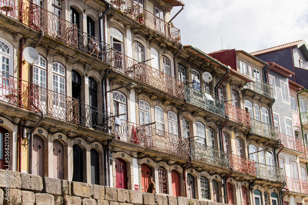 Porto, Noite de portugal e seus encantos