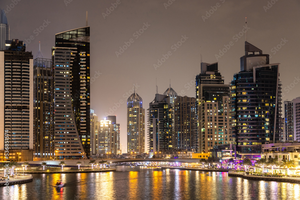 Obraz premium Dubai Marina at night
