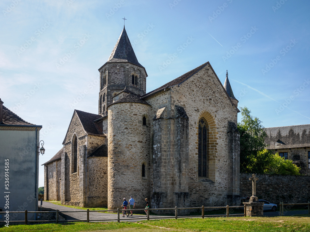 église de Jumilhac-le-Grand dans le Périgord en France église de Jumilhac-le-Grand dans le Périgord en France