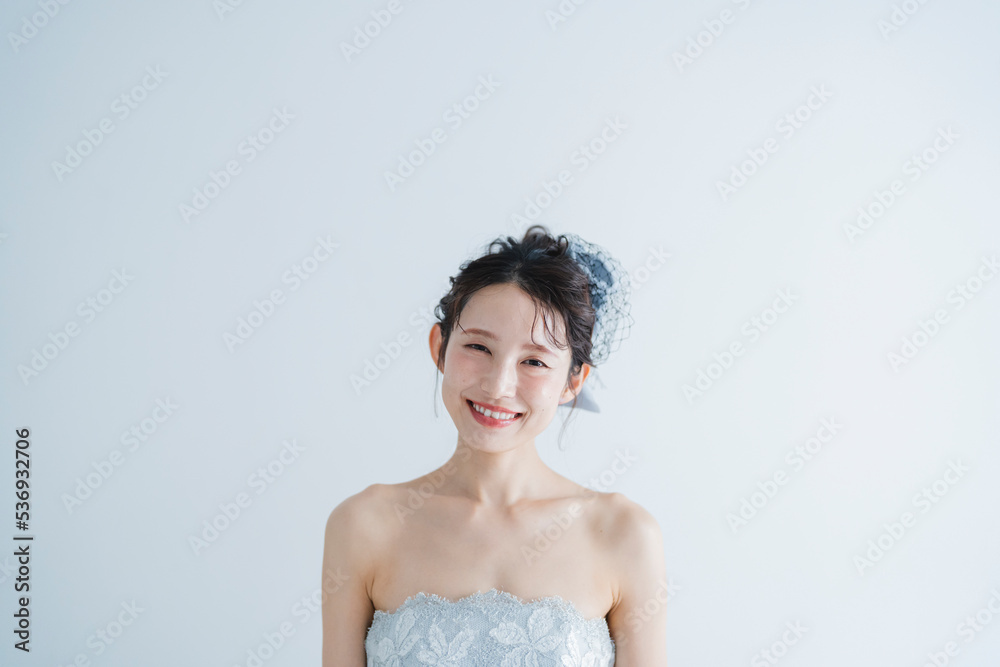 ウェディングドレスを着た花嫁 ウェディングドレスを着た花嫁