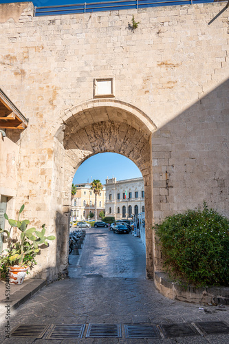 Fototapeta Naklejka Na Ścianę i Meble -  beautiful gateway to Ortigia