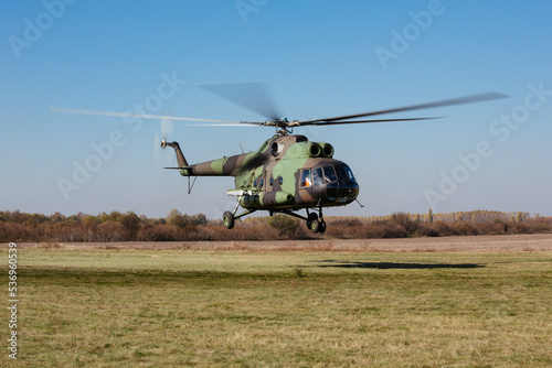 Fotografia Military helicopter mi 8 in the air