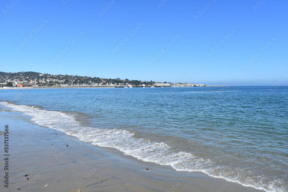Fototapeta premium waves on the beach