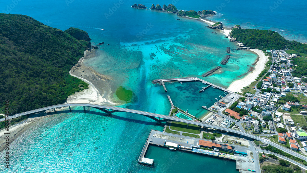 沖縄　離島　阿嘉島　旅行　空撮　ドローン　観光　海　レジャー