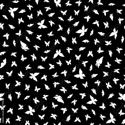 Simple and beautiful butterfly seamless pattern 