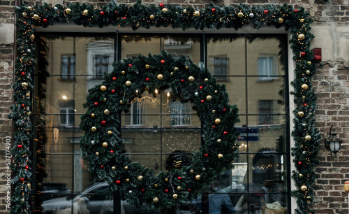 christmas wreath on the cafe window