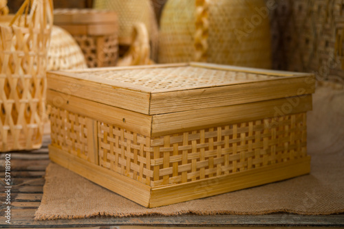 Product details of home-scale bamboo crafts that produce products such as bamboo trays, bamboo boxes, lampshades, bamboo bowls, bamboo bags and others