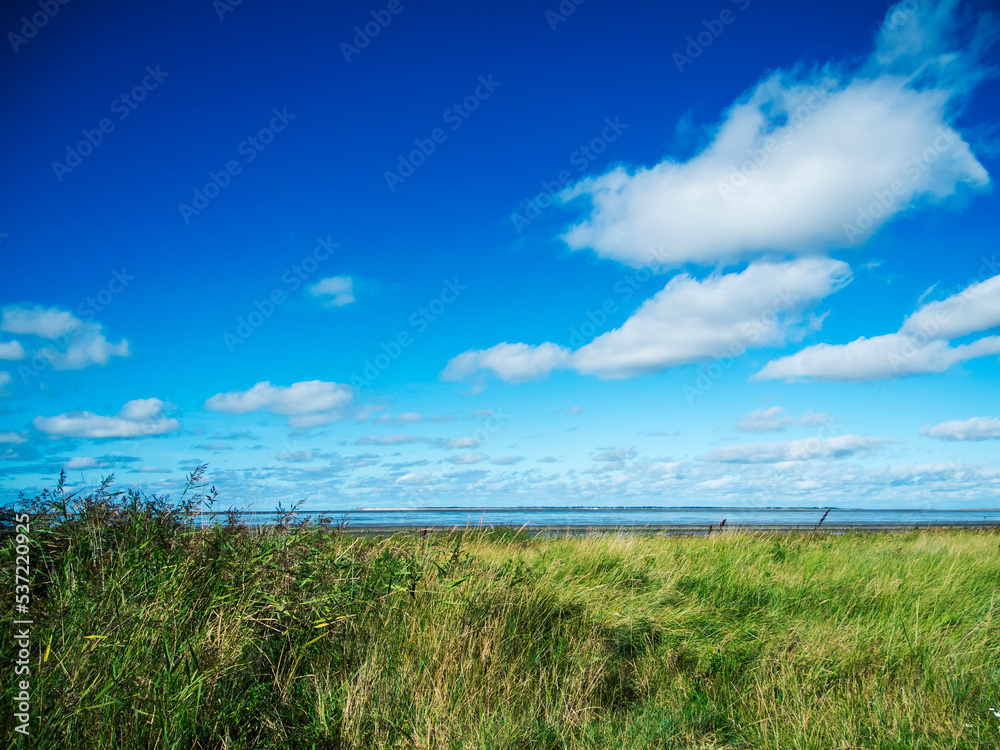 Obraz premium Sky over East Frisia with clouds