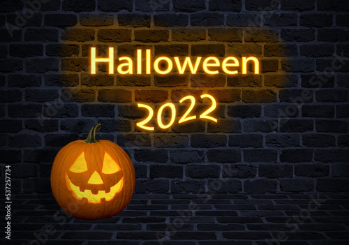 Halloween 2022. Pared y calabaza iluminada. Fondo para escribir texto publicitario