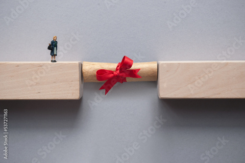 Graduation bridge concept