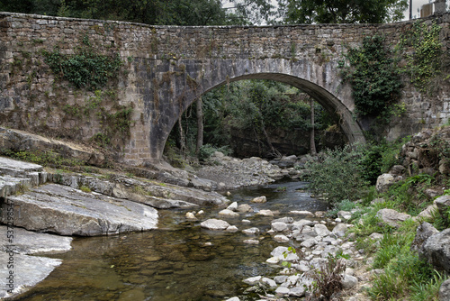 Obraz na płótnie Stone Bridge of Barcena Mayor, Cantabria, Spain w salonie