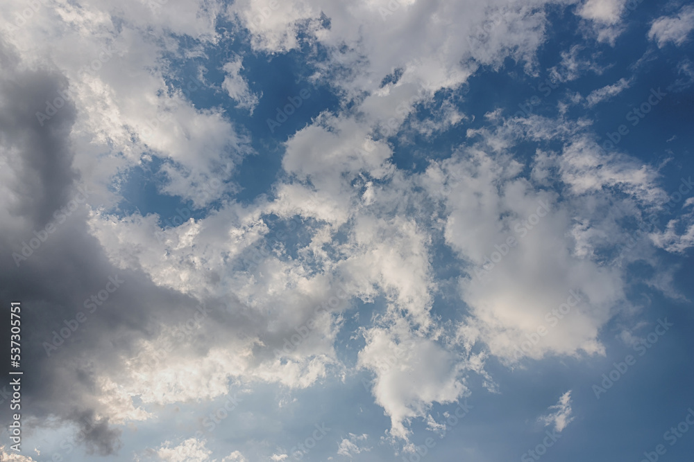 Fototapeta premium Beautiful Clouds with blue sky