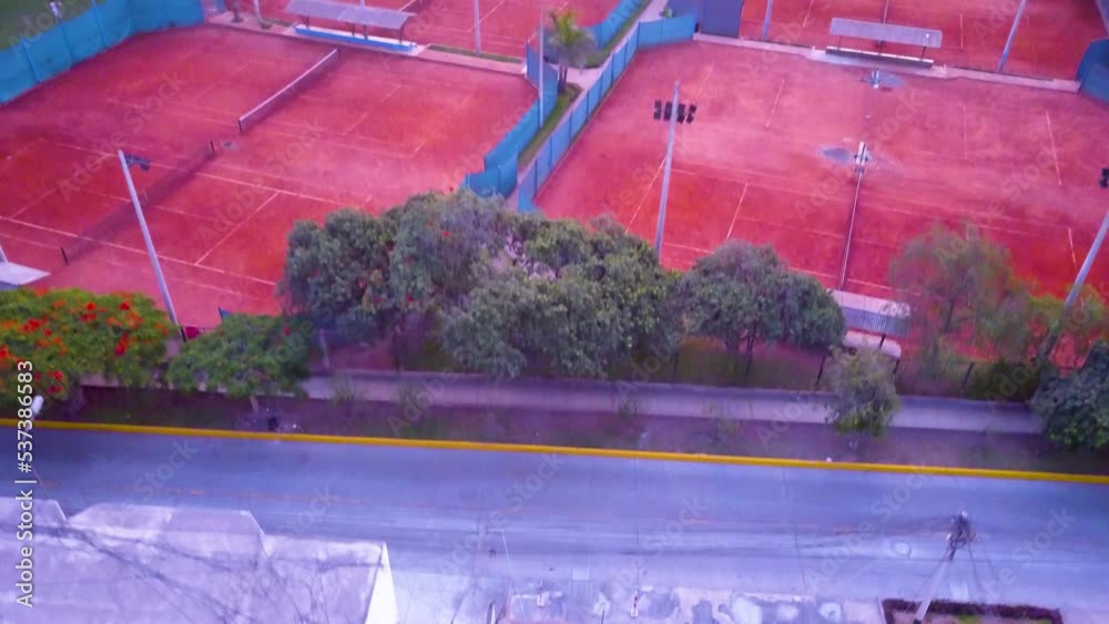 Canchas de Tenis, toma aérea con drone.