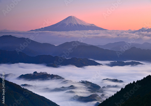 富士山と朝焼け